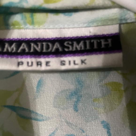Amanda Smith Pure Silk blouse size medium - Picture 4 of 7
